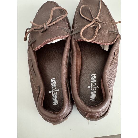 Men's Minnetonka Brown Leather Moccasin Slippers 10M Driving Shoes EUC - Picture 9 of 10